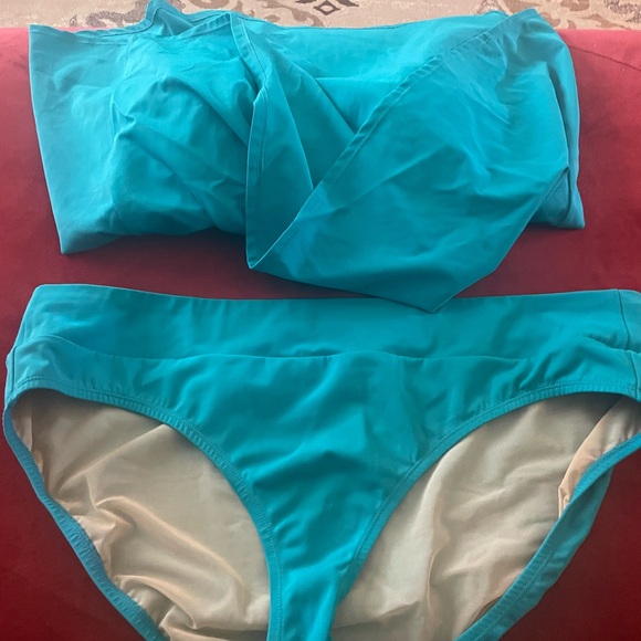 Torrid Two Piece Swimsuit 3x - Picture 2 of 5